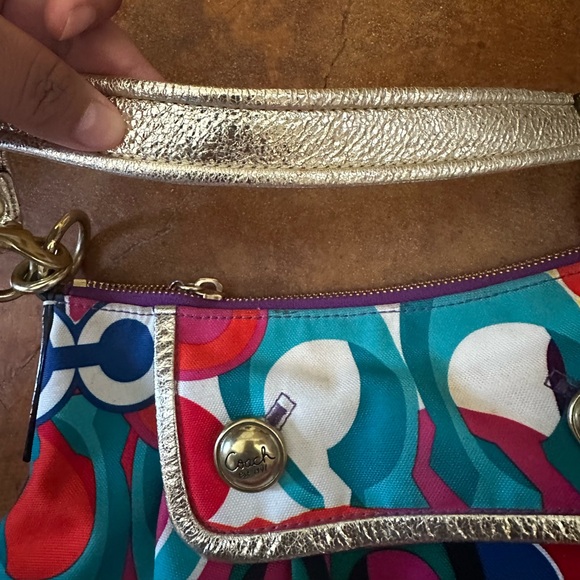 Coach bag. Vibrant multicolor. - Picture 3 of 7